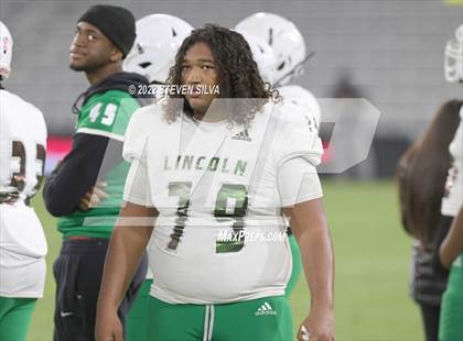 Thumbnail 2 in Carlsbad vs. Lincoln (CIF SDS Open Division Final) photogallery.