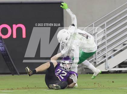 Thumbnail 3 in Carlsbad vs. Lincoln (CIF SDS Open Division Final) photogallery.