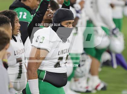 Thumbnail 1 in Carlsbad vs. Lincoln (CIF SDS Open Division Final) photogallery.
