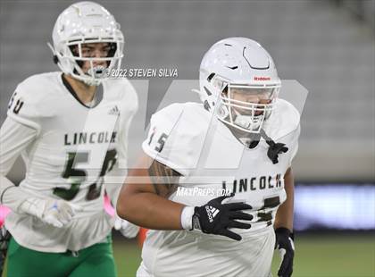Thumbnail 2 in Carlsbad vs. Lincoln (CIF SDS Open Division Final) photogallery.