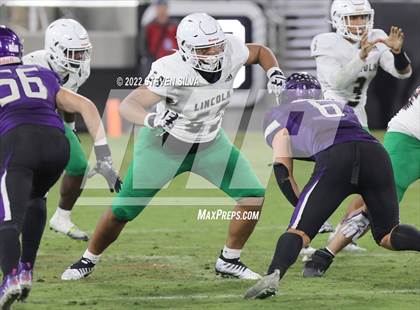 Thumbnail 2 in Carlsbad vs. Lincoln (CIF SDS Open Division Final) photogallery.