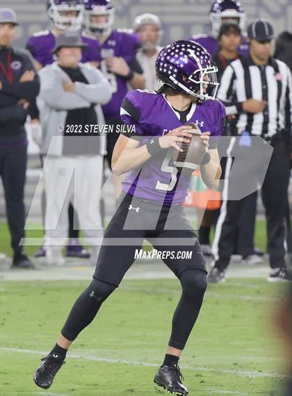 Thumbnail 3 in Carlsbad vs. Lincoln (CIF SDS Open Division Final) photogallery.