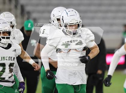Thumbnail 1 in Carlsbad vs. Lincoln (CIF SDS Open Division Final) photogallery.