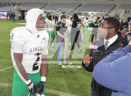Thumbnail 3 in Carlsbad vs. Lincoln (CIF SDS Open Division Final) photogallery.