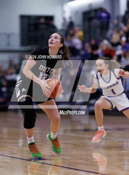 Thumbnail 1 in Pella @ Norwalk photogallery.