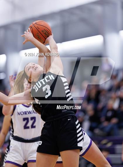 Thumbnail 2 in Pella @ Norwalk photogallery.