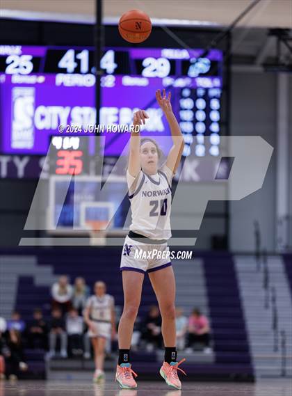 Thumbnail 1 in Pella @ Norwalk photogallery.