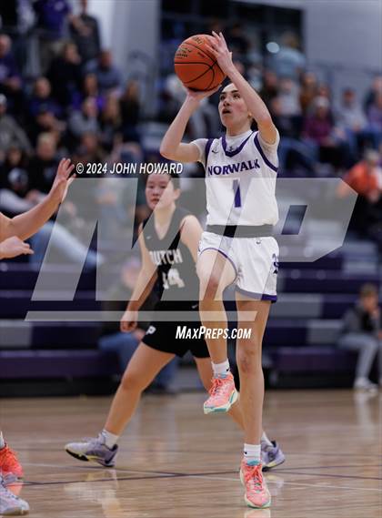 Thumbnail 3 in Pella @ Norwalk photogallery.