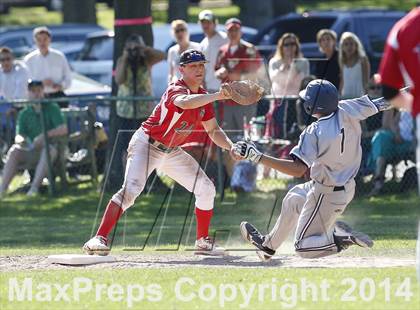 Thumbnail 2 in Wethersfield vs New Canaan (CIAC Class L 1st Round) photogallery.