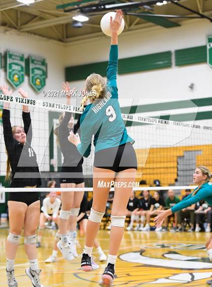Thumbnail 2 in Highland @ Sunnyslope photogallery.