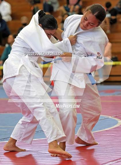 Thumbnail 3 in Waiakea Tournament photogallery.