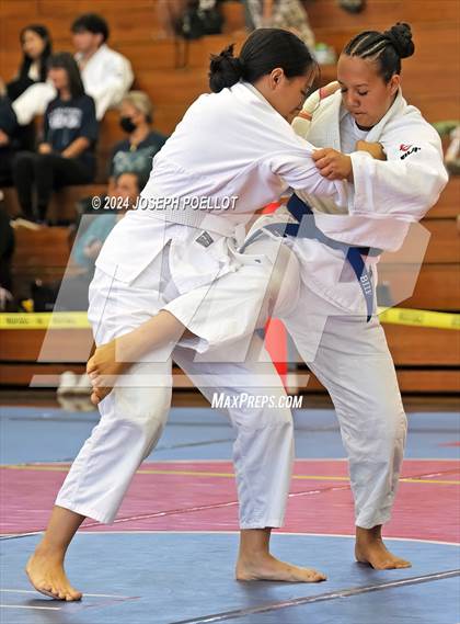 Thumbnail 2 in Waiakea Tournament photogallery.
