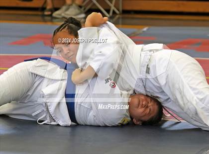 Thumbnail 3 in Waiakea Tournament photogallery.