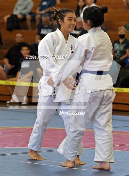 Thumbnail 2 in Waiakea Tournament photogallery.