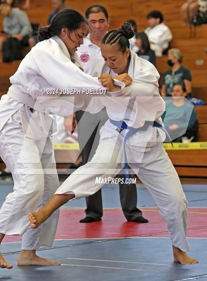 Thumbnail 3 in Waiakea Tournament photogallery.