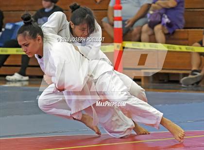 Thumbnail 2 in Waiakea Tournament photogallery.