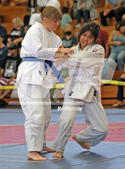 Thumbnail 2 in Waiakea Tournament photogallery.