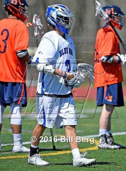 Thumbnail 1 in Darien @ Manhasset photogallery.