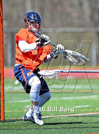 Thumbnail 2 in Darien @ Manhasset photogallery.