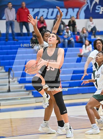 Thumbnail 1 in Mansfield vs Memorial (McDonald's Texas Invitational) photogallery.