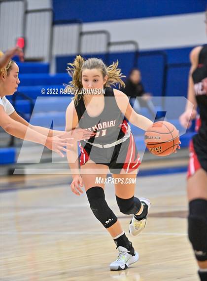 Thumbnail 2 in Mansfield vs Memorial (McDonald's Texas Invitational) photogallery.