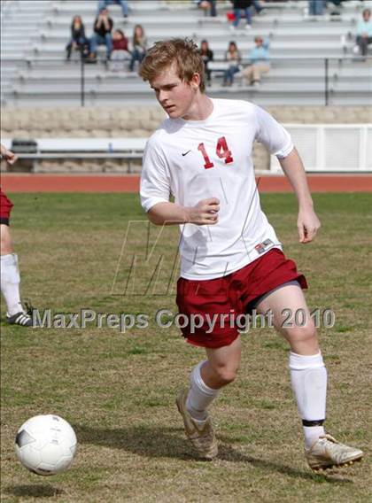 Thumbnail 2 in Oaks Christian vs Bishop Diego photogallery.