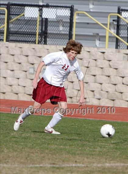 Thumbnail 2 in Oaks Christian vs Bishop Diego photogallery.