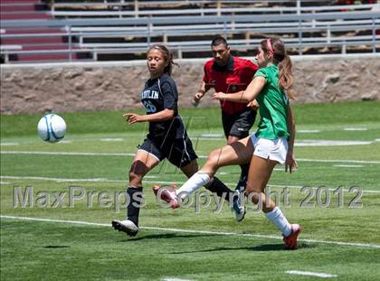 Thumbnail 2 in St. Mary's vs. Franklin (CIF SJS D1Final) photogallery.