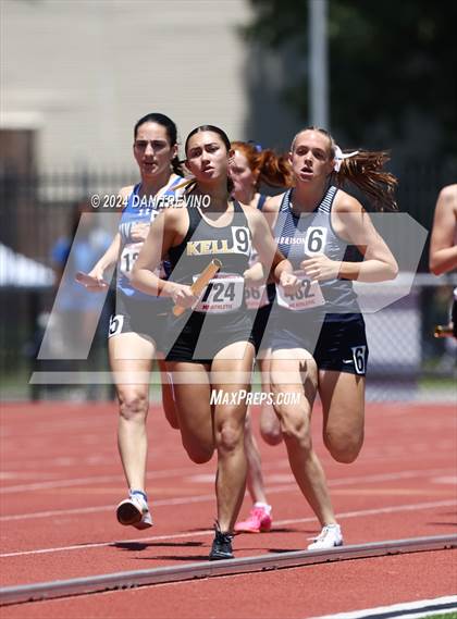 Thumbnail 1 in VHSL State Championships 5&6 (4 x 800) photogallery.