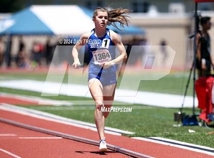 Thumbnail 2 in VHSL State Championships 5&6 (4 x 800) photogallery.