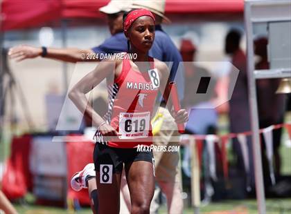Thumbnail 3 in VHSL State Championships 5&6 (4 x 800) photogallery.