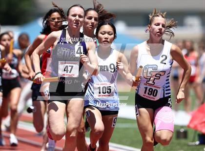 Thumbnail 2 in VHSL State Championships 5&6 (4 x 800) photogallery.