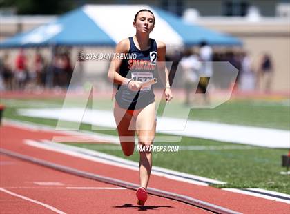 Thumbnail 1 in VHSL State Championships 5&6 (4 x 800) photogallery.