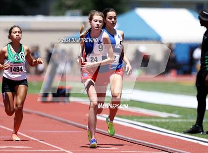 Thumbnail 1 in VHSL State Championships 5&6 (4 x 800) photogallery.
