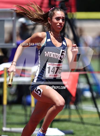 Thumbnail 2 in VHSL State Championships 5&6 (4 x 800) photogallery.