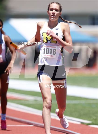 Thumbnail 3 in VHSL State Championships 5&6 (4 x 800) photogallery.