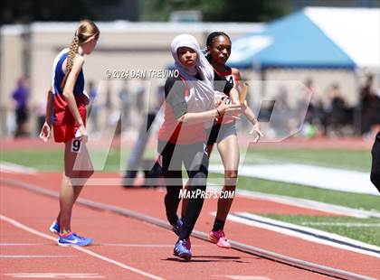 Thumbnail 2 in VHSL State Championships 5&6 (4 x 800) photogallery.