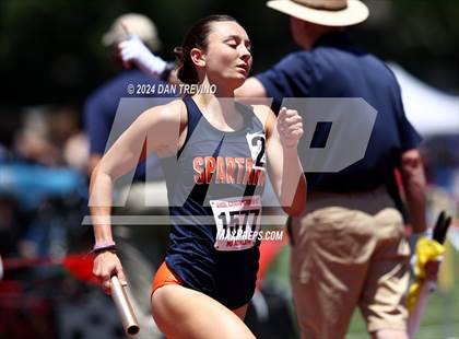 Thumbnail 2 in VHSL State Championships 5&6 (4 x 800) photogallery.