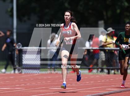 Thumbnail 1 in VHSL State Championships 5&6 (4 x 800) photogallery.