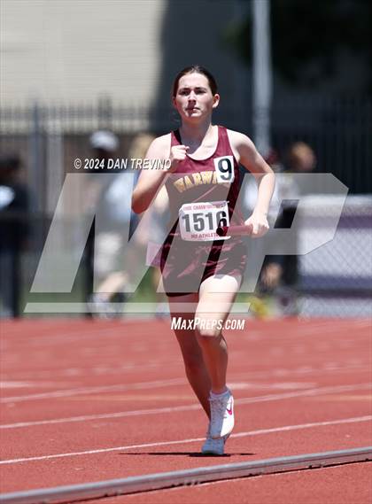 Thumbnail 2 in VHSL State Championships 5&6 (4 x 800) photogallery.