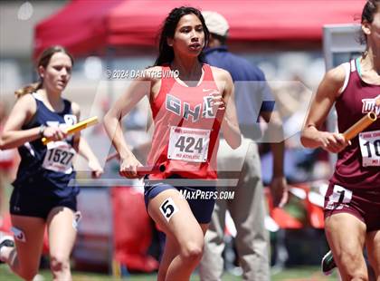 Thumbnail 3 in VHSL State Championships 5&6 (4 x 800) photogallery.