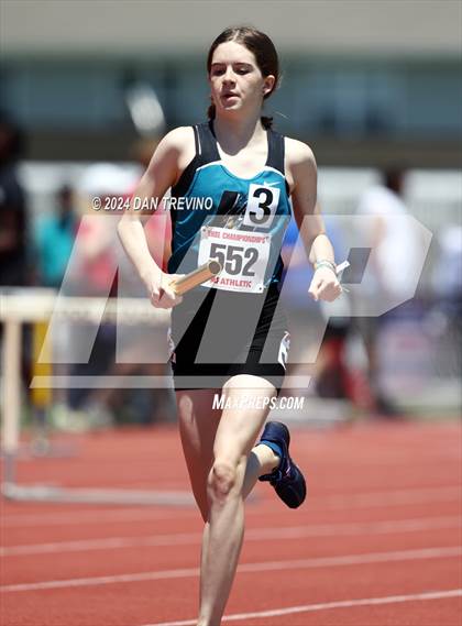 Thumbnail 3 in VHSL State Championships 5&6 (4 x 800) photogallery.
