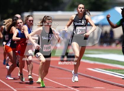 Thumbnail 3 in VHSL State Championships 5&6 (4 x 800) photogallery.