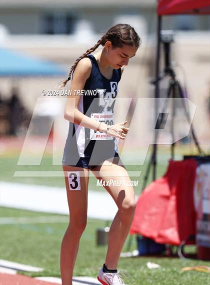Thumbnail 3 in VHSL State Championships 5&6 (4 x 800) photogallery.