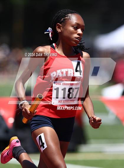Thumbnail 1 in VHSL State Championships 5&6 (4 x 800) photogallery.