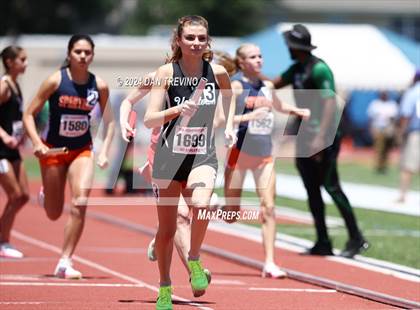 Thumbnail 1 in VHSL State Championships 5&6 (4 x 800) photogallery.