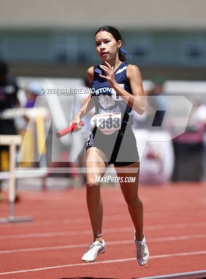 Thumbnail 2 in VHSL State Championships 5&6 (4 x 800) photogallery.