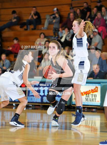 Thumbnail 1 in North Buncombe vs. T.C. Roberson (MAC 3A/4A Semifinal Playoff) photogallery.