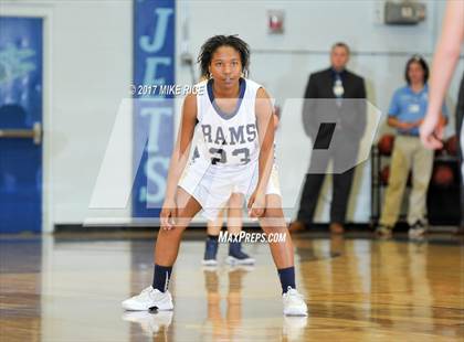 Thumbnail 1 in North Buncombe vs. T.C. Roberson (MAC 3A/4A Semifinal Playoff) photogallery.