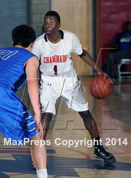 Thumbnail 2 in Santa Margarita vs. Chaminade (CIF SoCal Regional D3 Final) photogallery.